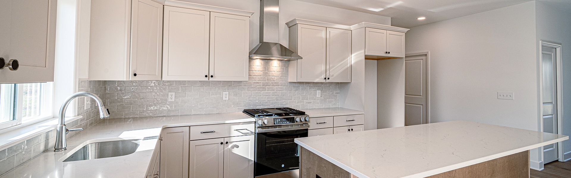 32-HTW-ABERDEEN-3-Spec